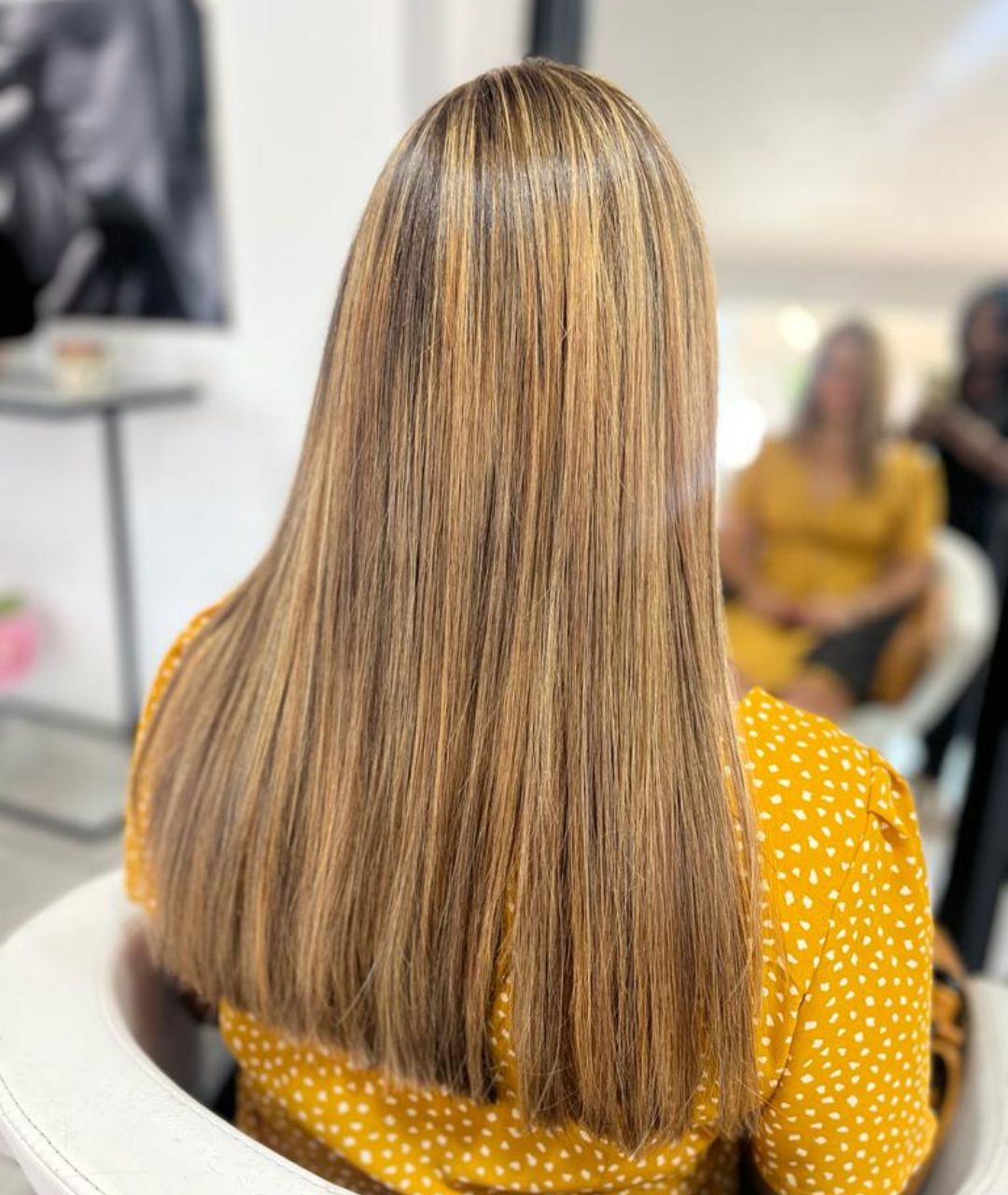 Balayage blond miel cheveux longs - salon de coiffure Saint-Pierre Réunion